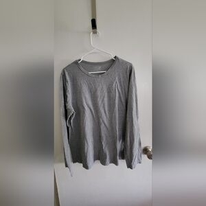 Time and Tru Heather Gray Long Sleeve Tee